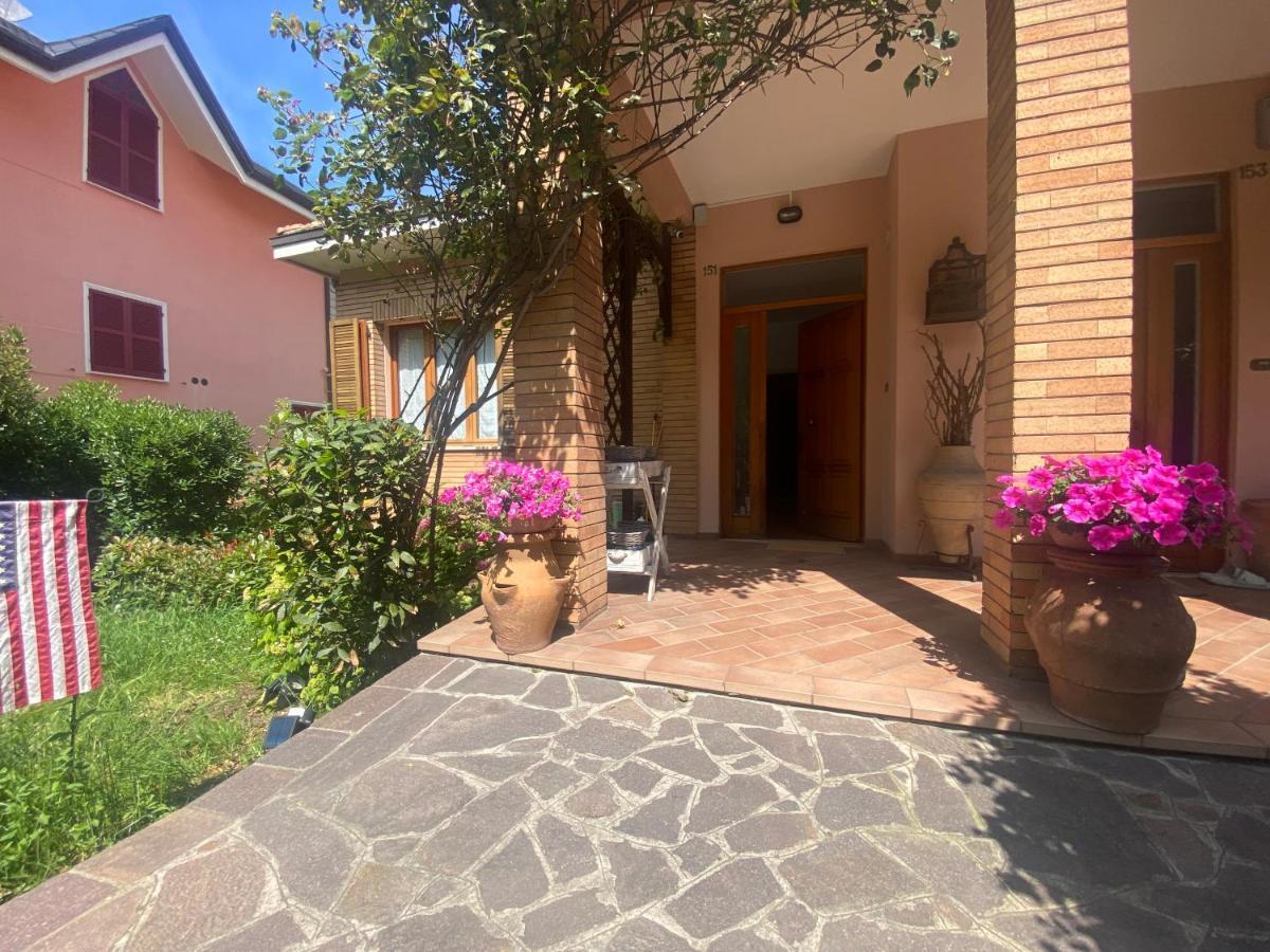 Casa San Bartolo - Pesaro Baia Flaminia Apartment Bagian luar foto